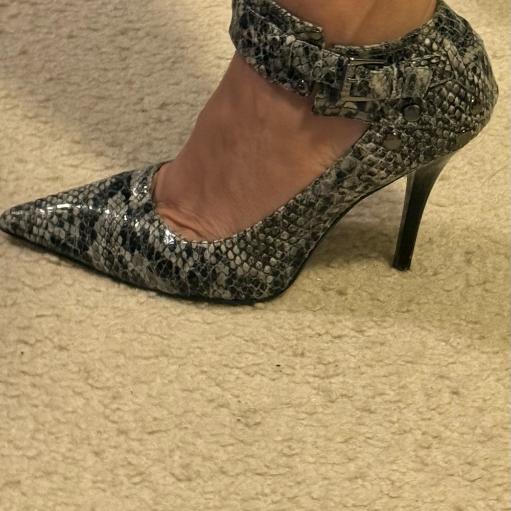 Guess Heels